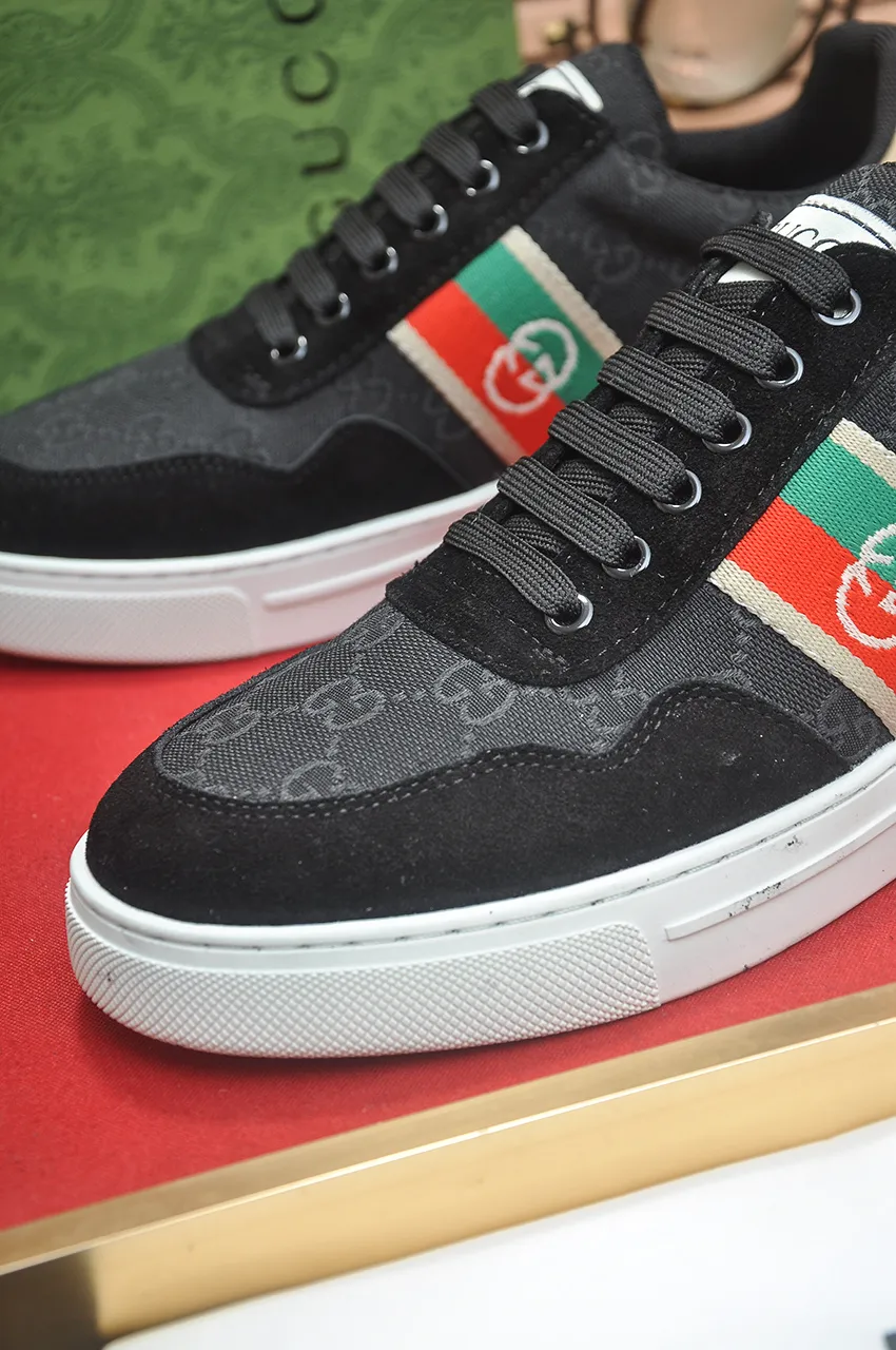 Men's men's shoes💰440💶[GUCCI] official website 1:1 men's sports shoes are now on the market. They are made of original fabric + water-dyed sheepskin lining, plus the official website original 1:1 comfortable outsole. Fashionable and versatile, super comfortable and breathable. Standard shoe size 38/45 (custom-made size 45 is non-refundable)